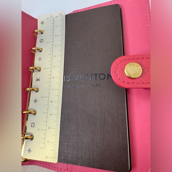 Authentic Louis Vuitton Pink VERNISE Agenda PM - Picture 10 of 12